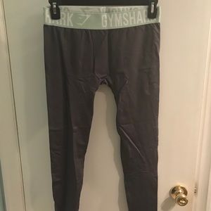 NWT Gymshark fit leggings charcoal/ pistachio